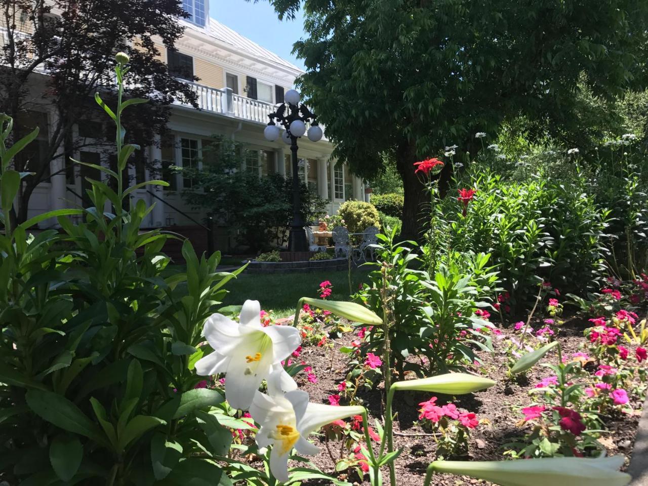 The Edenton Collection-The Granville Queen Inn Экстерьер фото